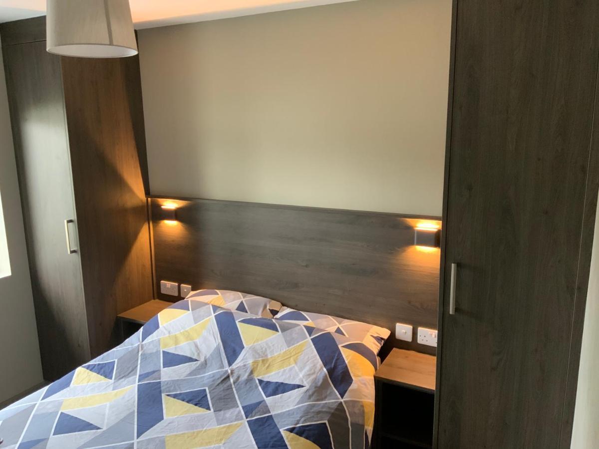 Small,Smart,Tidy 2 Bed Apartment غالواي المظهر الخارجي الصورة