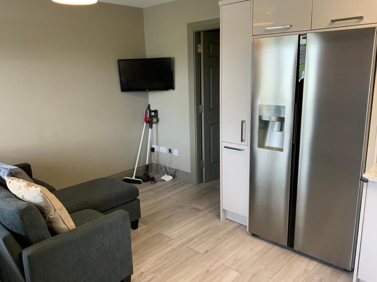 Small,Smart,Tidy 2 Bed Apartment غالواي المظهر الخارجي الصورة