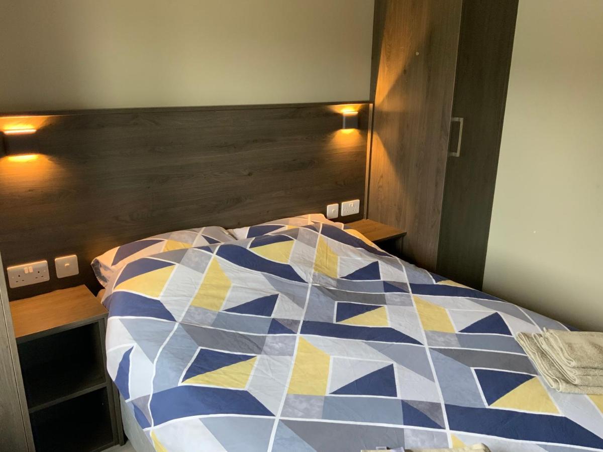 Small,Smart,Tidy 2 Bed Apartment غالواي المظهر الخارجي الصورة