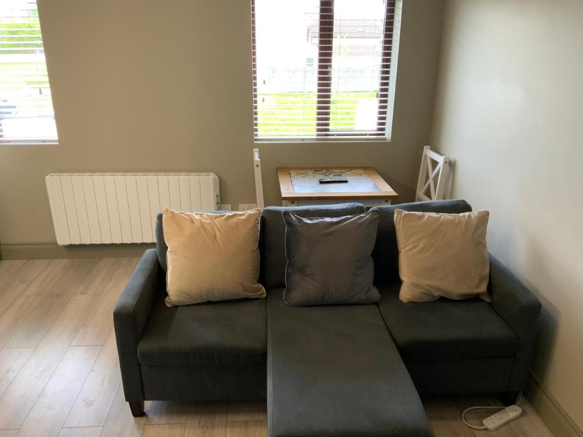 Small,Smart,Tidy 2 Bed Apartment غالواي المظهر الخارجي الصورة